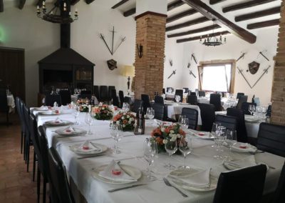 Sala restaurante Torre dels Cavallers angulo 3