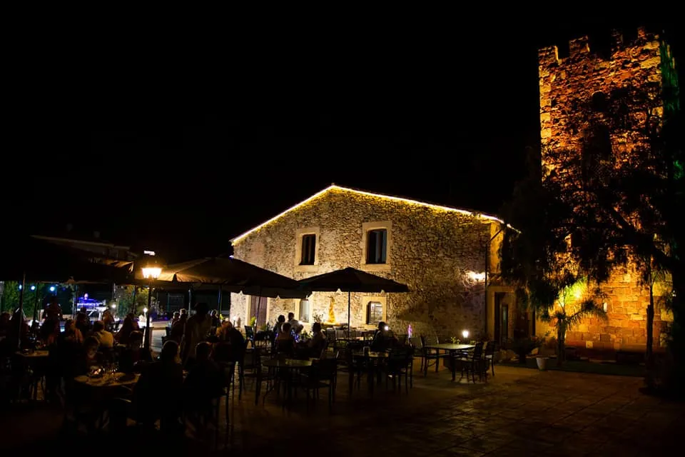 Restaurante en Reus visita la Torre dels Cavallers
